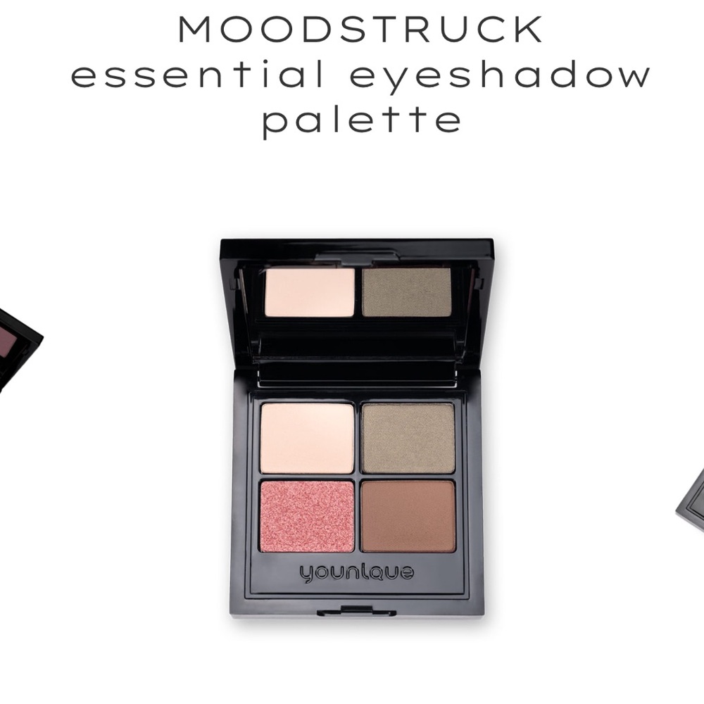 Younique eyeshadow palette